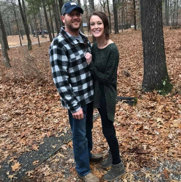 Meet your Posher, Whitney - Picture 3 of 4